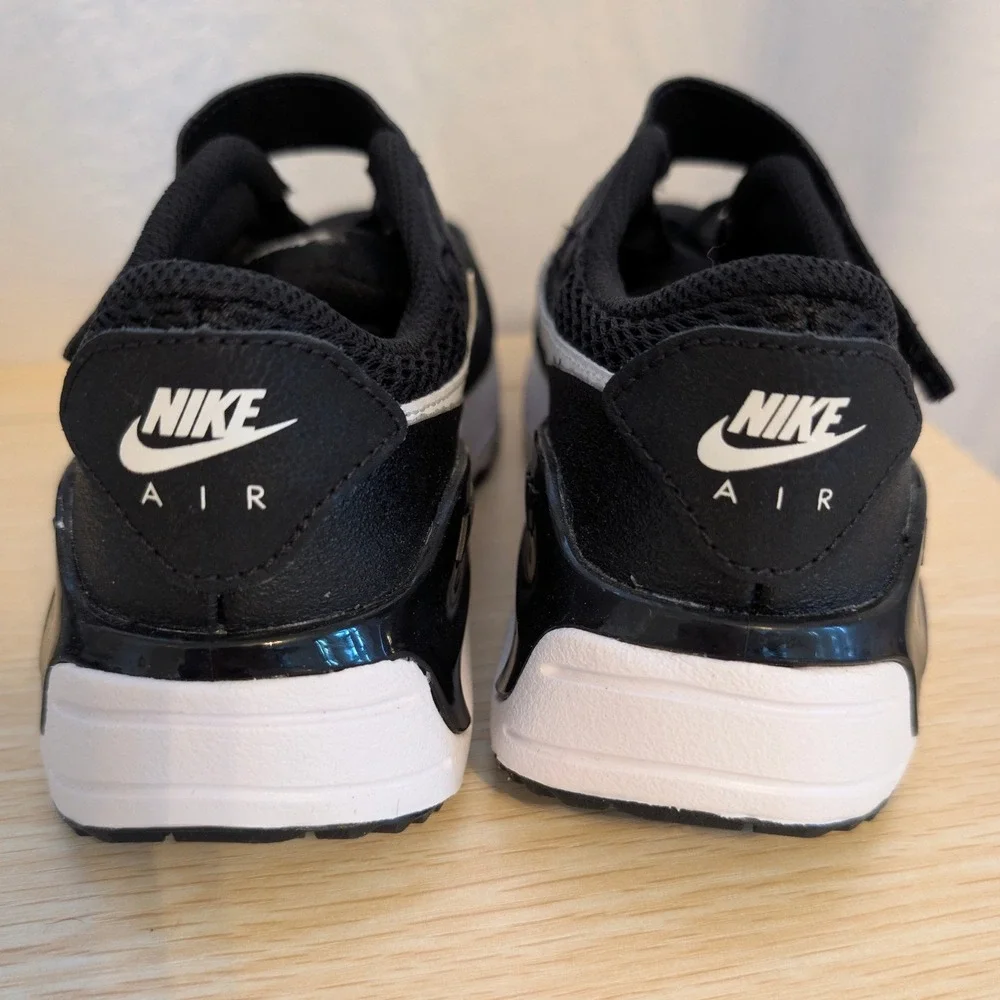 Nike Air Max Unisex Kids 3 Elastic Lace Black White Retro Athletic Sneaker NEW